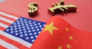 مسؤولون سابقون بالبنك المركزي الصيني يحذرون من عواقب الحرب التجارية بين واشنطن وبكين